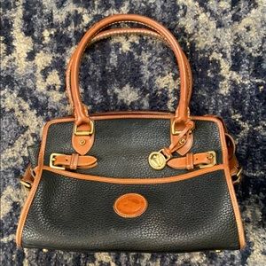 Vintage Dooney & Bourke leather purse